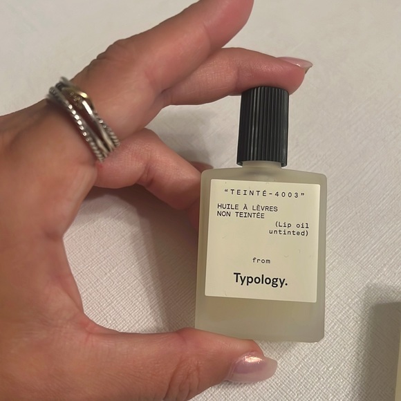 Typology Tinted Lip Oil  Shade 3 Untinted - Picture 2 of 2